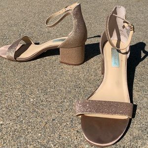 Blue by Betsey Johnson gold sparkle heels